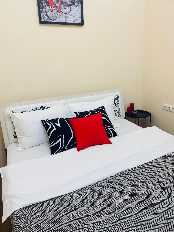 Like Home Rooms Almaty Ngoại thất bức ảnh