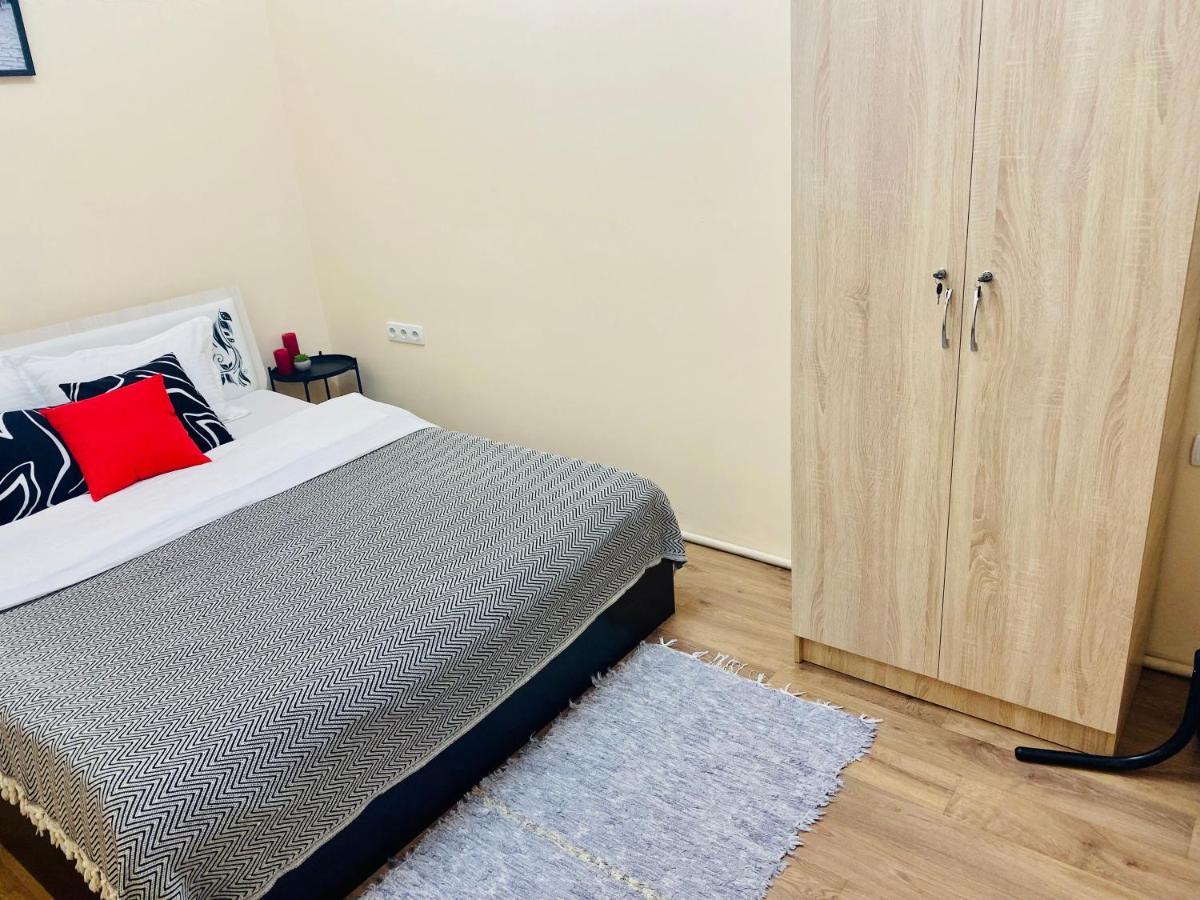 Like Home Rooms Almaty Ngoại thất bức ảnh